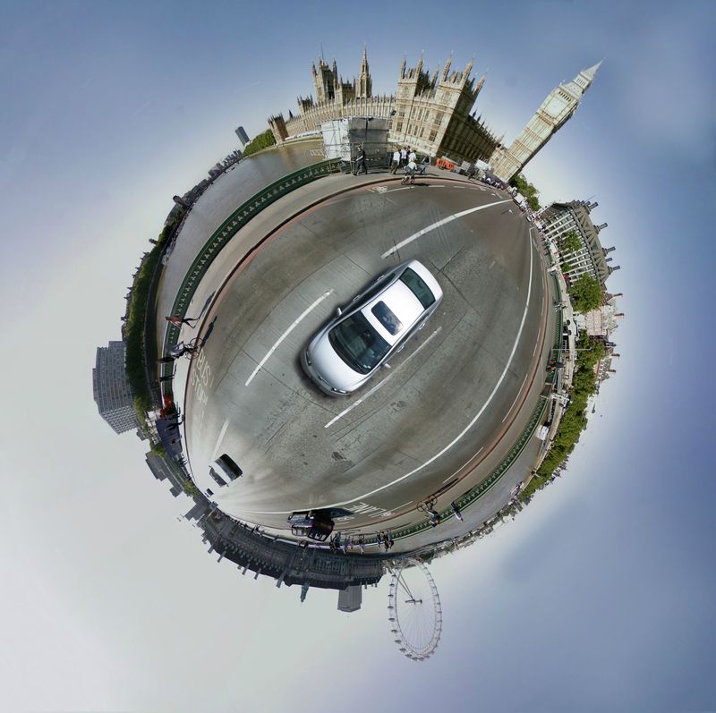 l-effet-little-planet-2fdc7b65__w800